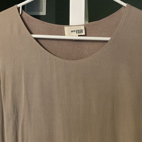 Aritzia dress - Picture 2 of 3